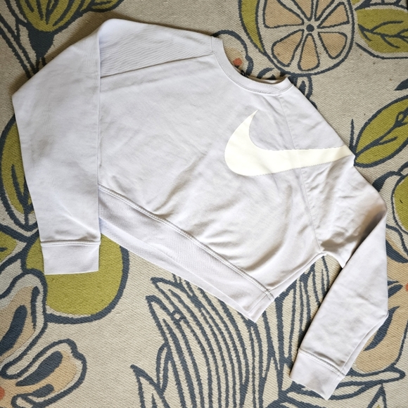 Nike Tops - Nike Versa Grey Crop Sweatshirt